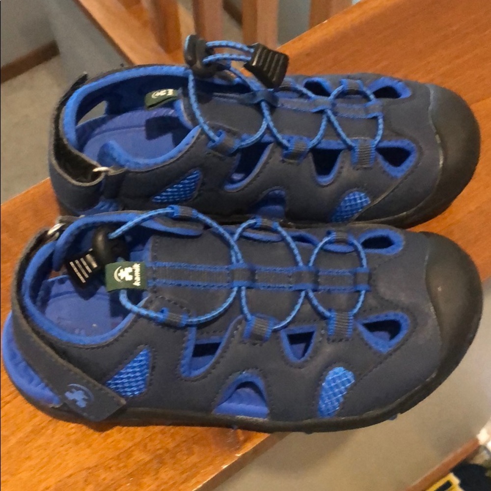 Kamik Sandals:Closed Toe|Velcro Back : Never Worn!